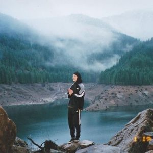 Meet your Posher, Elijah